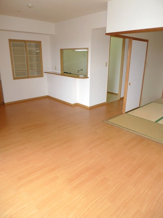 物件内観写真5　(居室)