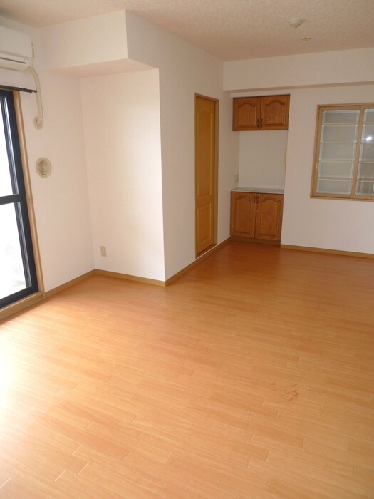 物件内観写真6　(居室)