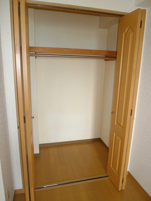 物件内観写真15　(収納)