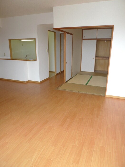 物件内観写真16　(居室)