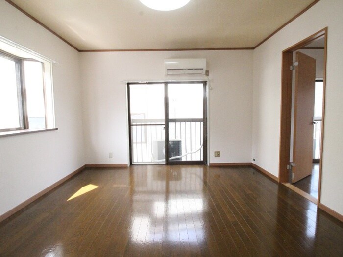 物件内観写真7　(居室)