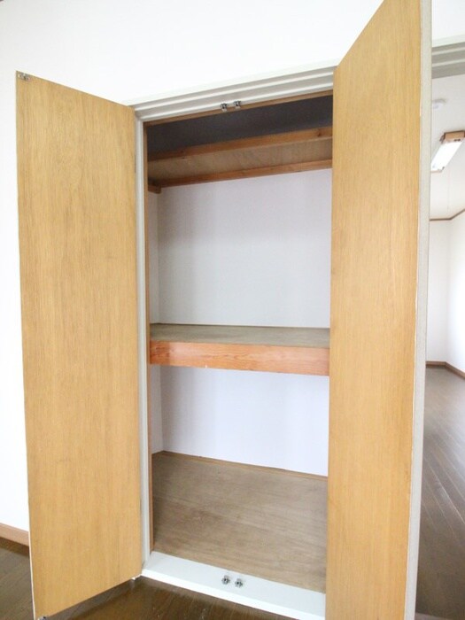 物件内観写真15　(収納)