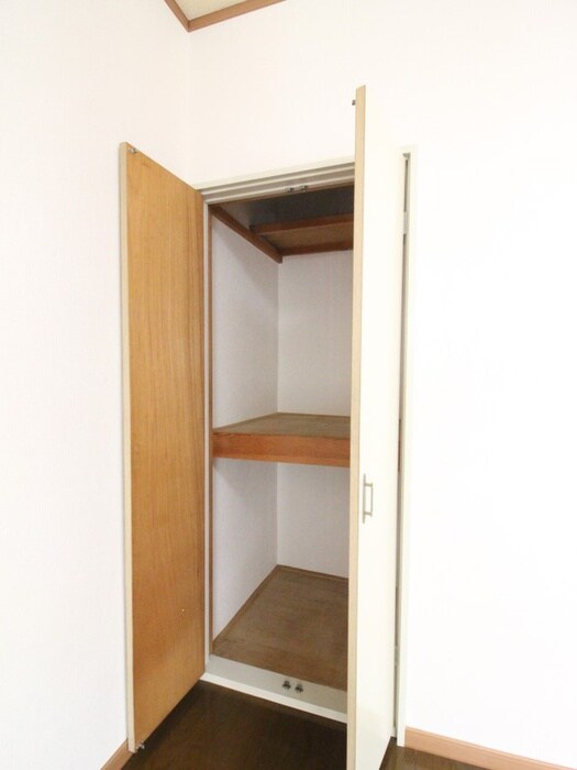 物件内観写真22　(収納)