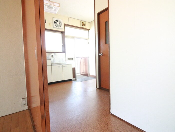 物件内観写真20　(廊下)