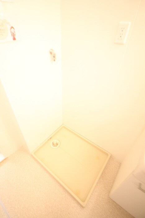 物件内観写真20　(洗濯機置場)