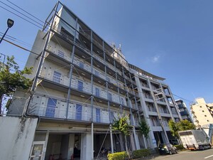 クラウディスプーン外観写真