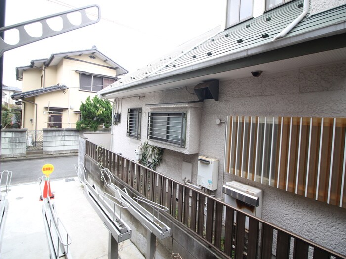 物件内観写真16　(室内からの展望)