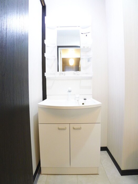 物件内観写真11　(洗面)