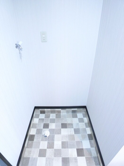 物件内観写真21　(洗濯機置場)