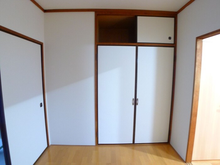 物件内観写真10　(居室)