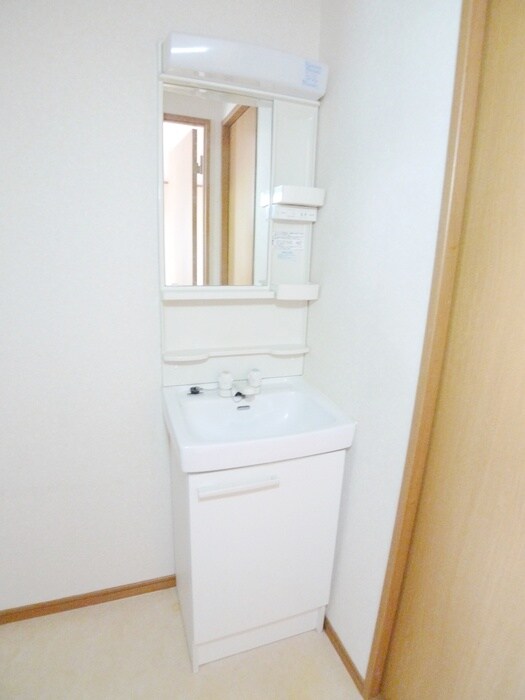 物件内観写真9　(洗面)