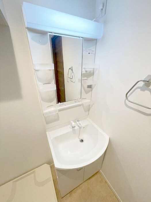 物件内観写真11　(洗面)