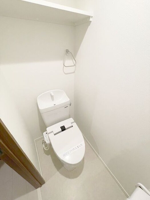 物件内観写真12　(トイレ)