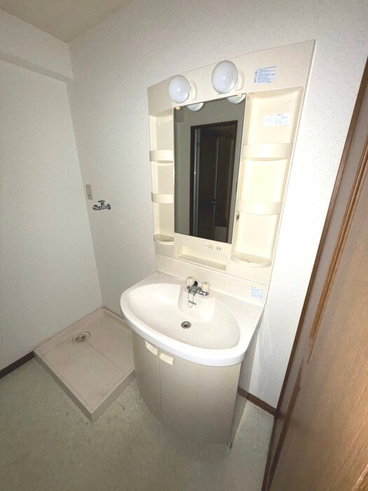 物件内観写真10　(洗面)