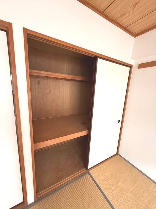 物件内観写真13　(収納)
