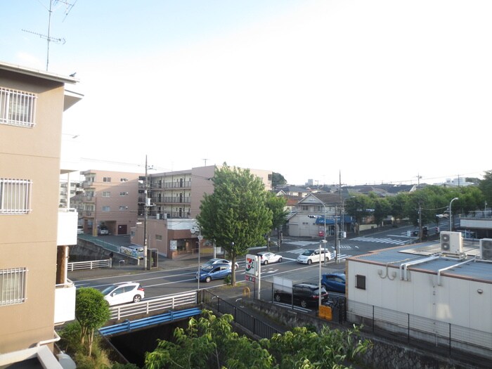 物件内観写真17　(室内からの展望)