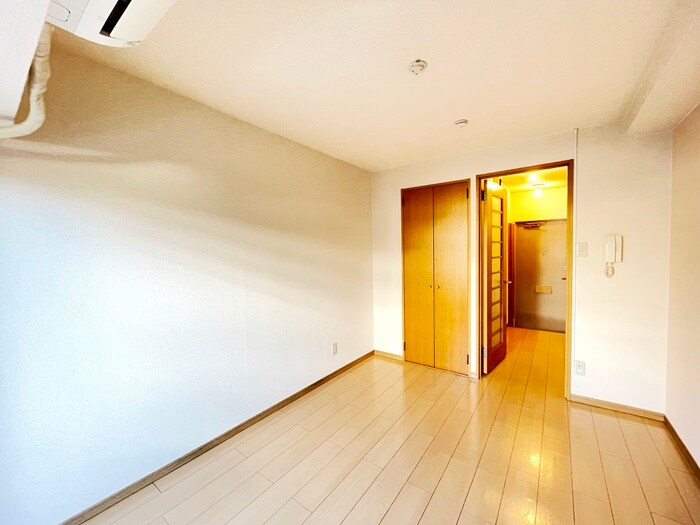 物件内観写真10　(居室)