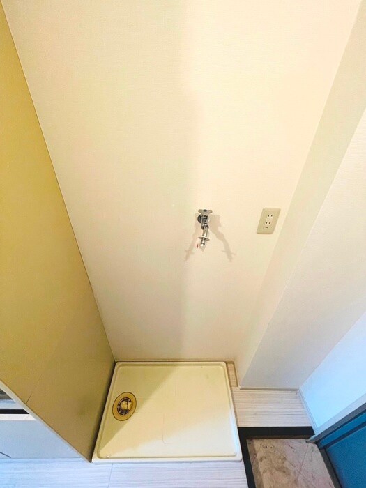 物件内観写真13　(洗濯機置場)