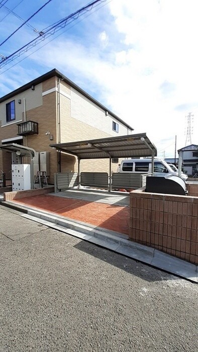 物件外観写真3　(駐輪場)