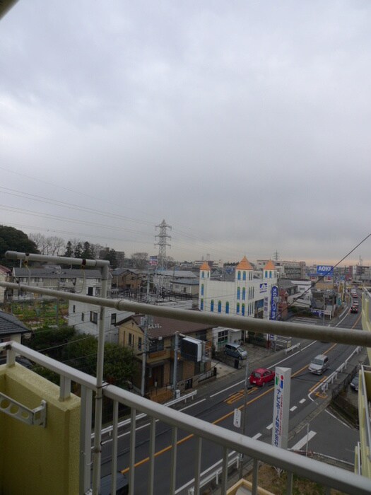 物件内観写真17　(室内からの展望)