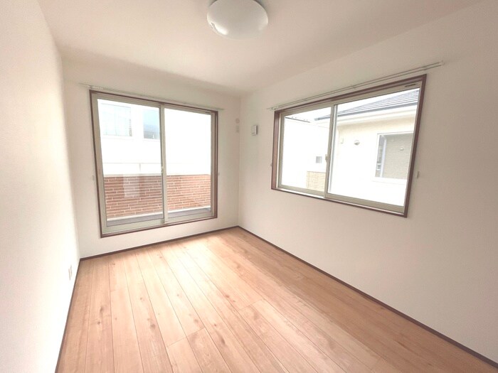 物件内観写真10　(居室)