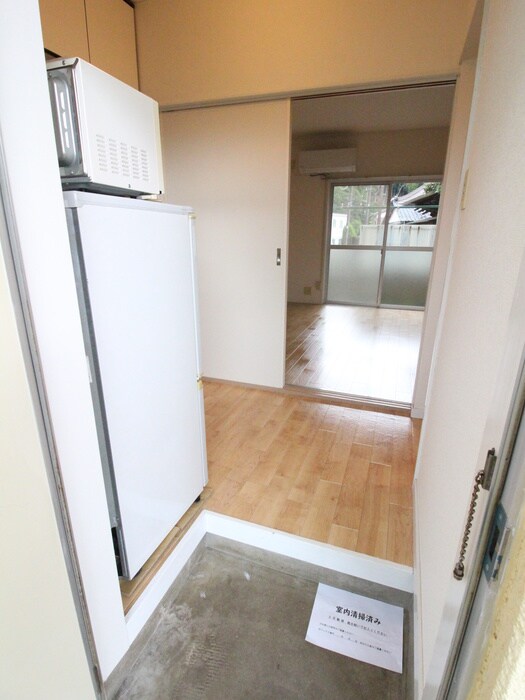 物件内観写真7　(玄関)