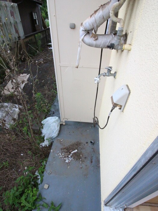 物件内観写真15　(洗濯機置場)