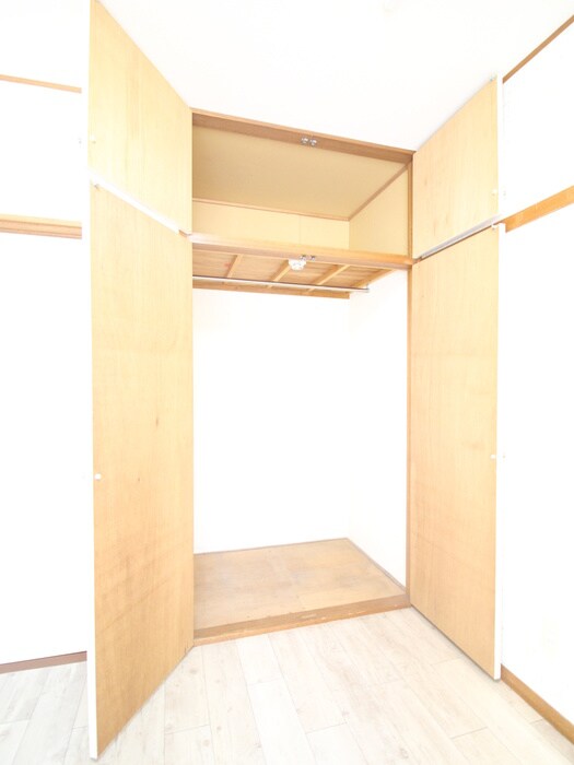 物件内観写真15　(収納)