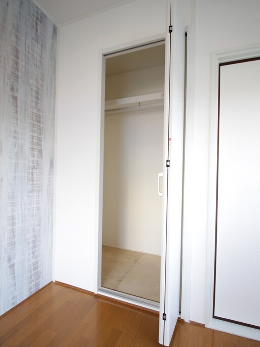 物件内観写真15　(収納)