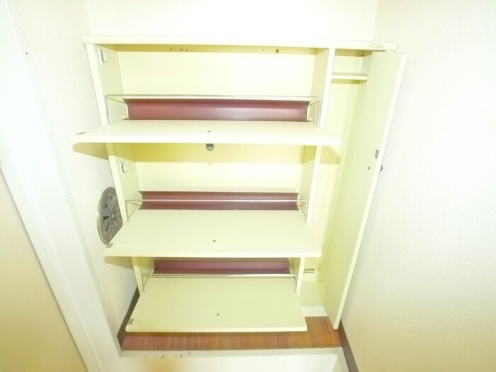 物件内観写真19　(靴箱)