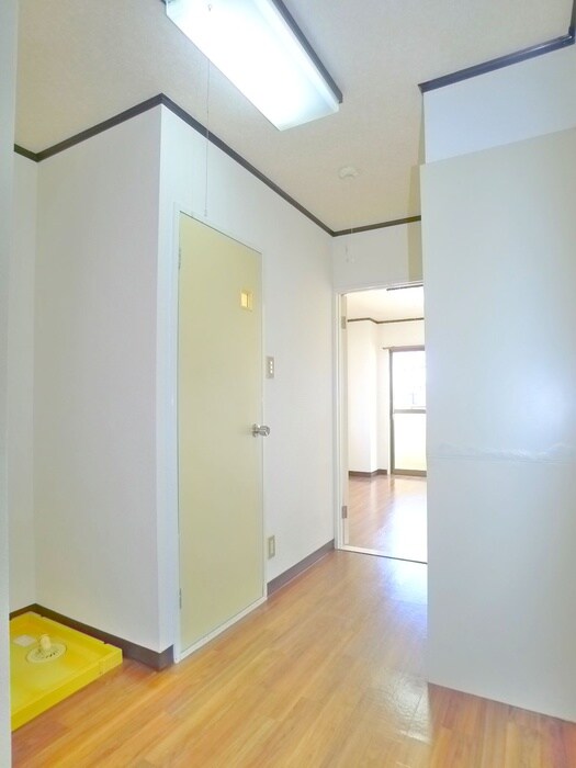 物件内観写真20　(廊下)