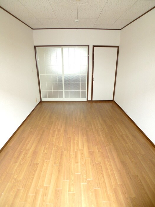 物件内観写真5　(居室)