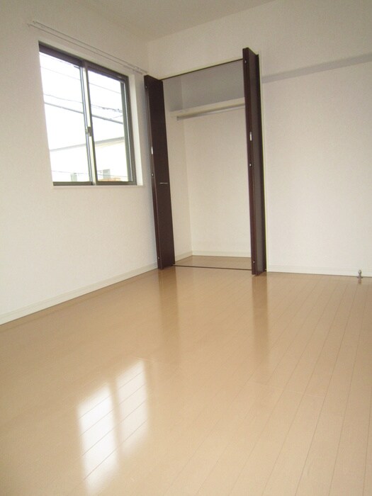 物件内観写真9　(収納)