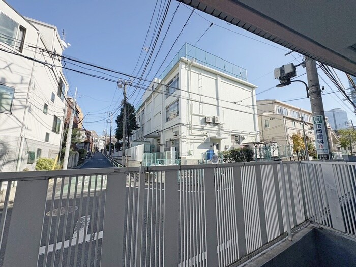 物件内観写真22　(室内からの展望)