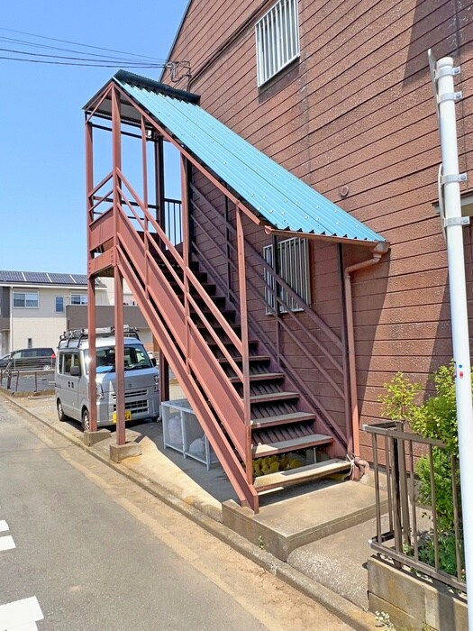 物件外観写真5　(エントランス部分)