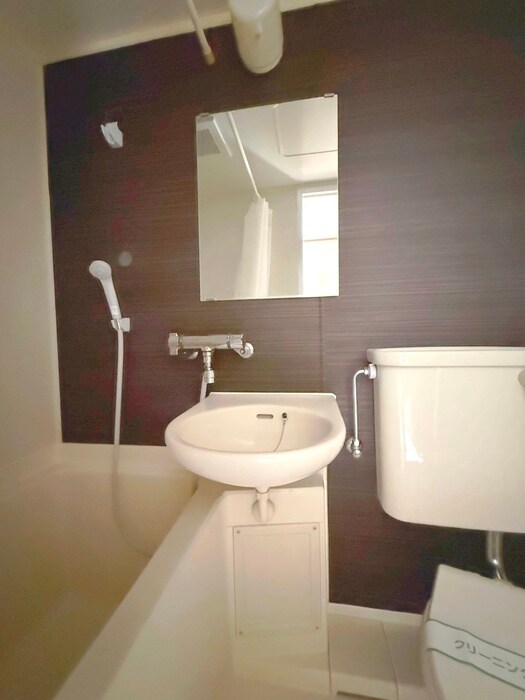 物件内観写真12　(洗面)