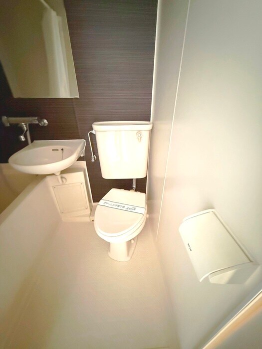 物件内観写真13　(トイレ)