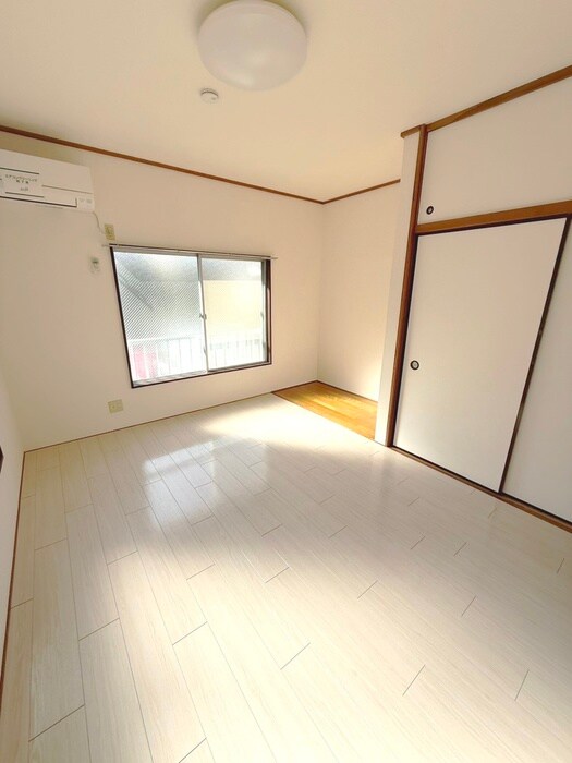 物件内観写真22　(居室)