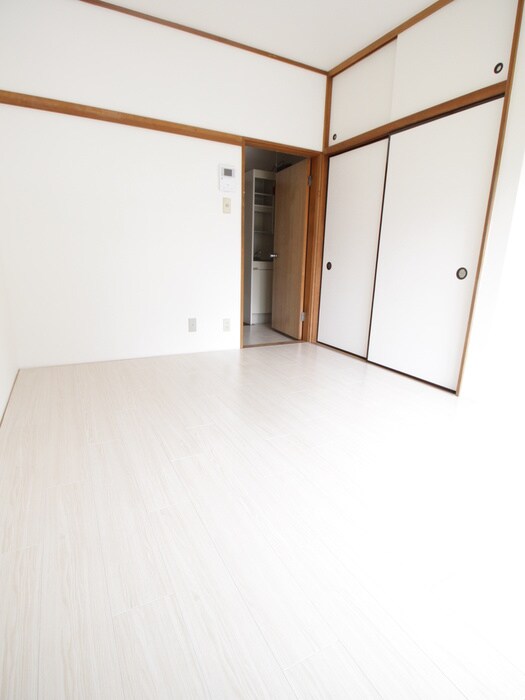 物件内観写真22　(居室)