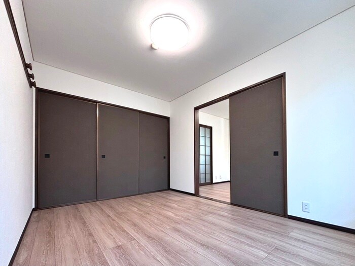 物件内観写真9　(居室)