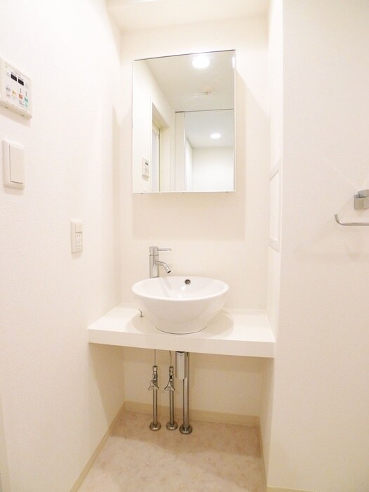 物件内観写真13　(洗面)