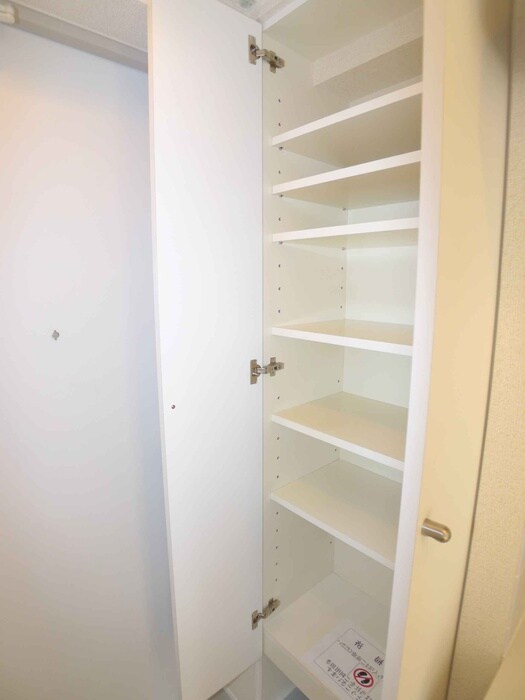 物件内観写真16　(靴箱)