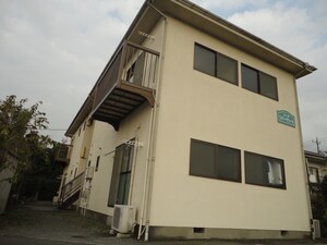 コーポリバーグリーン外観写真