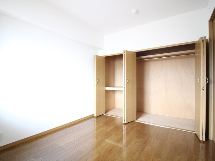物件内観写真9　(収納)