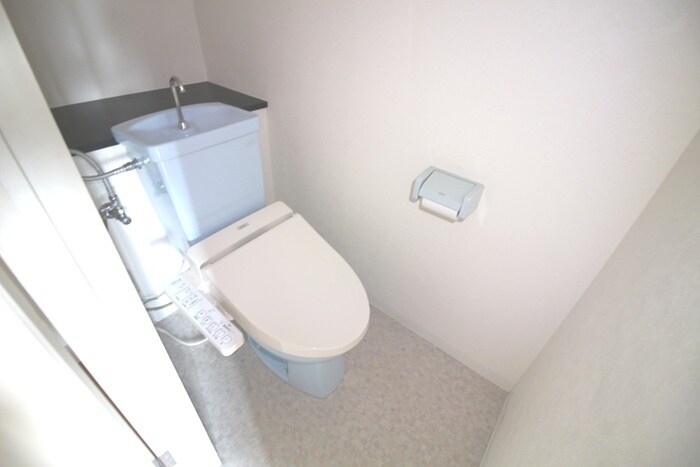 物件内観写真15　(トイレ)