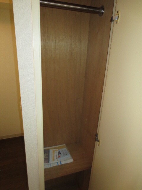 物件内観写真13　(収納)