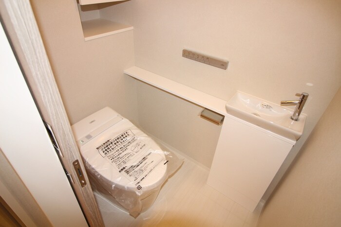 物件内観写真11　(トイレ)