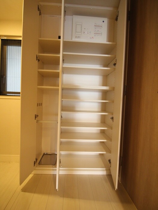 物件内観写真13　(靴箱)