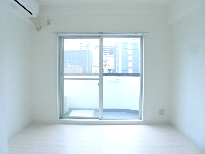 物件内観写真6　(居室)