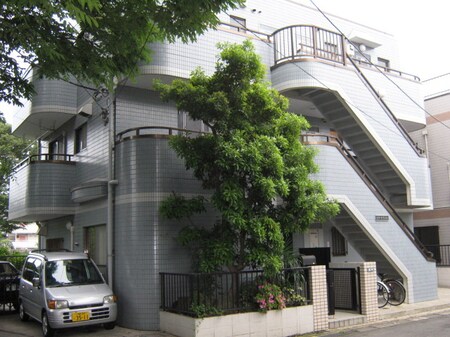カステ－ロマンション外観写真